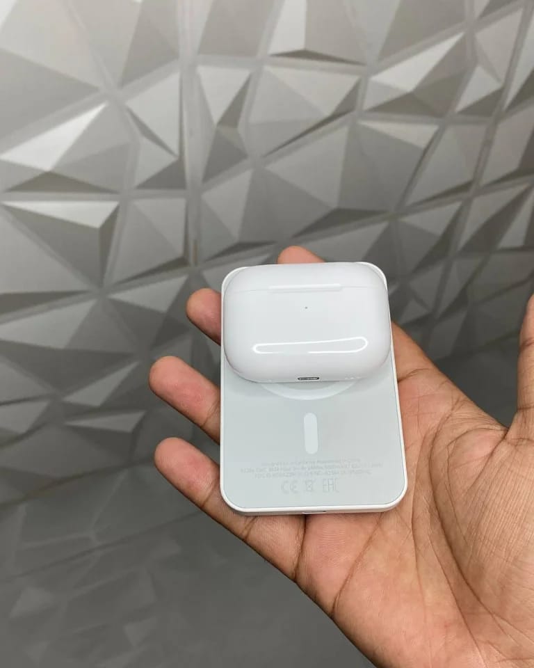 (Combo Offers) AirPods Pro 2nd Generation + Magsafe Powerbank (2)